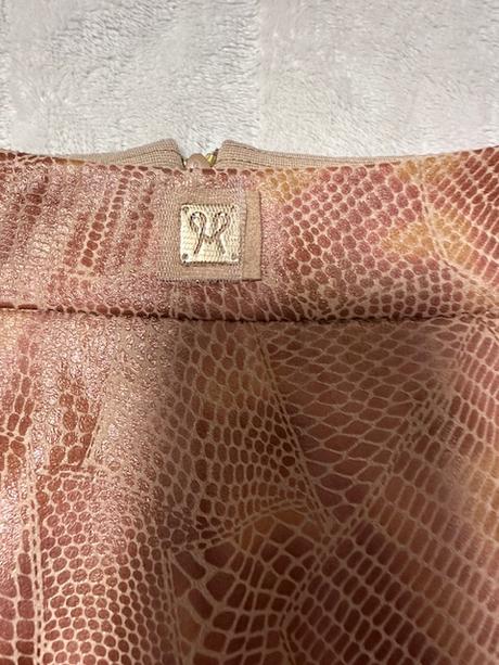 Hnedo-ružová krátka sukňa z eko-kože zn. magenta, l / m