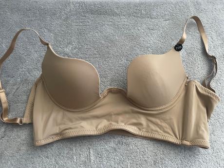 Nová podprsenka, 70b