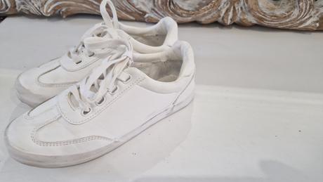 Biele tenisky,  minimum obuté,  35 veľkosť, reserved,35