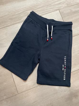 Th šortky, tommy hilfiger,116 / 122