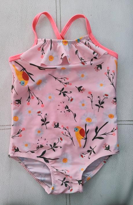 Rozkošné plavky, hema,86