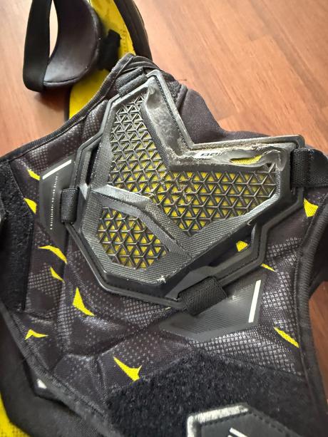 Hokejová vesta bauer supreme 3s, bauer,m