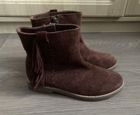 Členkové čižmičky so strapcami, zara,33