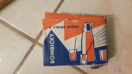 Stare bombicky k vyrobe sifonu, 