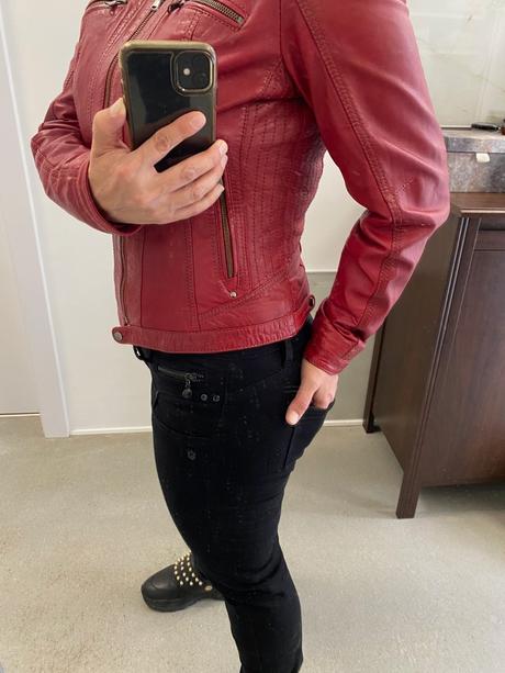 Kožená bunda saki, 38