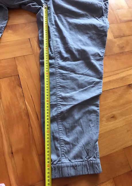 Trojštvrťové nohavice, 42