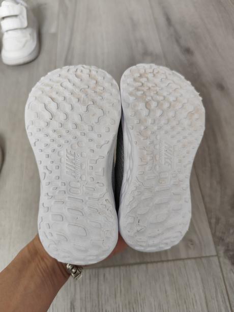 Nike tenisky, nike,23