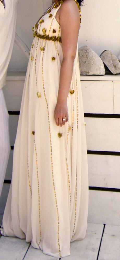 Spoločenské šaty, m