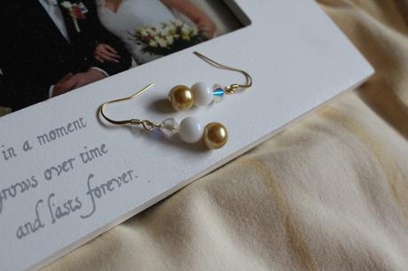 Zlato-biele náušnice, 