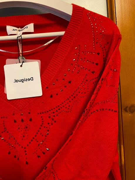 Desigual červený sveter s kamienkami, desigual,s