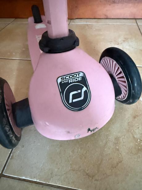 Scoot and ride kolobezka, 
