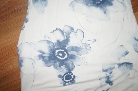 Teplakove šaty s kvetinami,