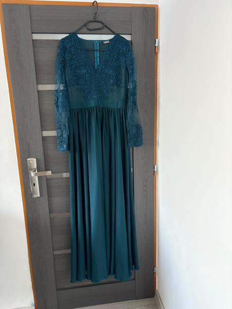 Petrolejové šaty, m