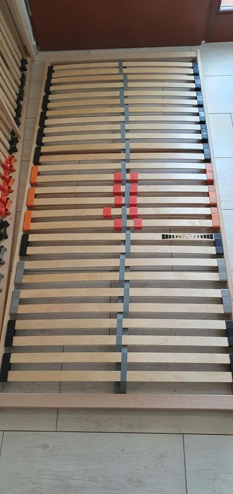 2 kusy - pevný rošt 90x 200 cm použité, funkčné, šírka (cm): 90,dĺžka (cm): 200
