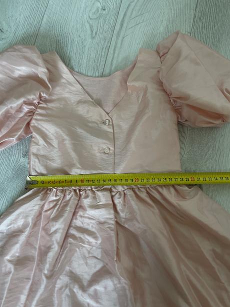 Princeznovské šaty, sinsay,122