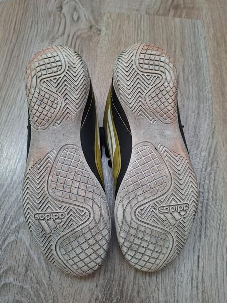 Halovky, adidas,38