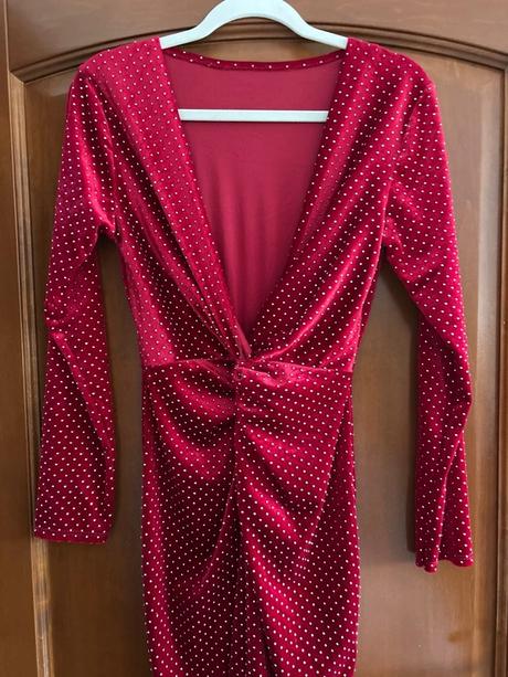 2x oblečené zamatové šaty 36, 36