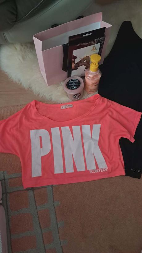Victorias secret body ,coco butter ,croptop, atd.., victoria's secret,s