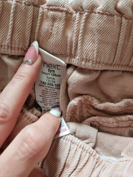 Next nohavice, next,128