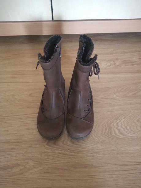 Teplé kožené čižmy super stav veľ 34 zn. klaveness, 34