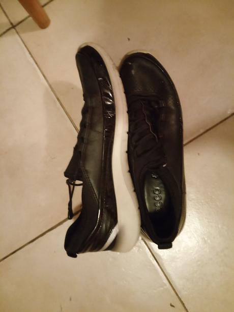 Topanky kožene značka ecco, 33