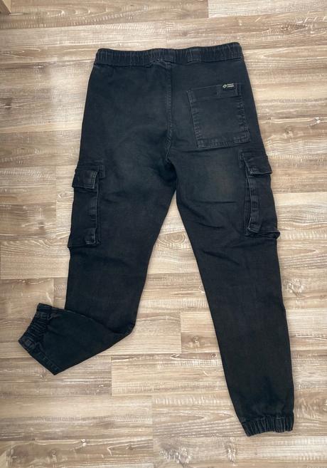 Cargo kapsáčové čierne nohavice cropp w30 /l 32, 32