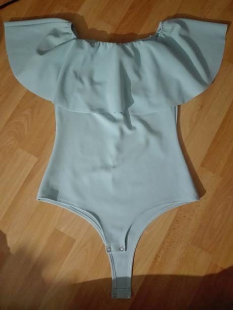 Body cez ramená, 36