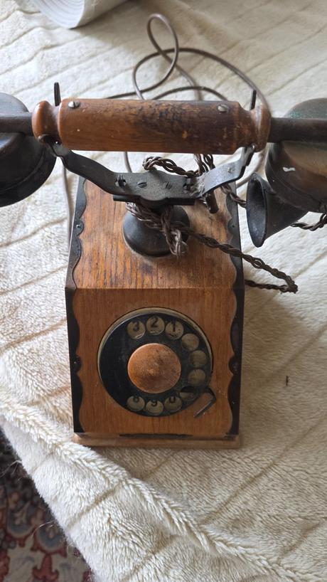 Retro telefon,