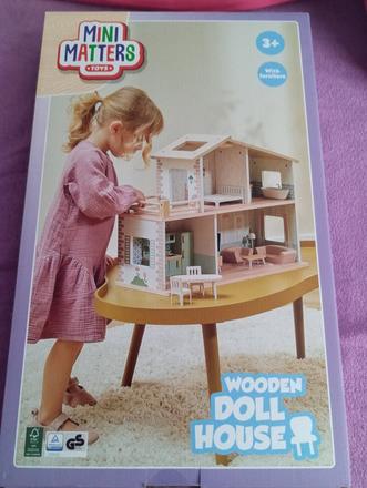 Domček pre bábiky, 