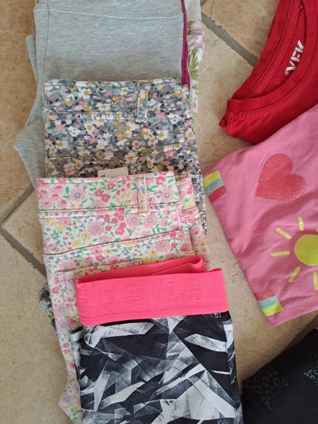 Mix oblečenia, 122–134