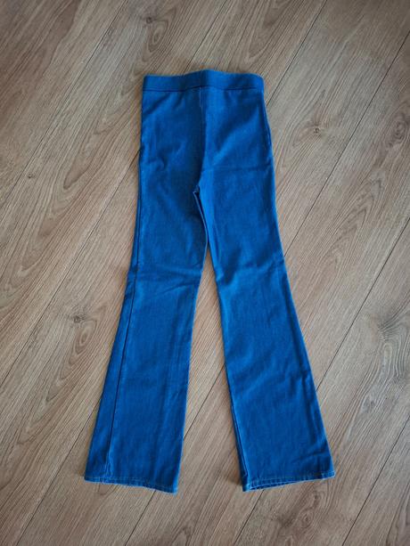 Zvonové legíny, h&m,140