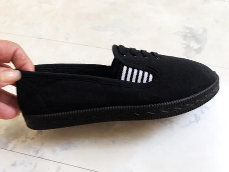 Zaujímavé tenisky, 37