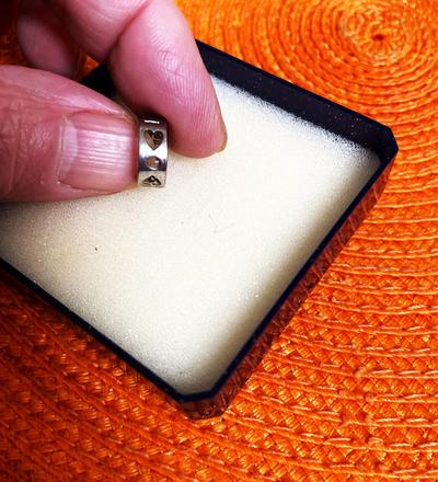 Drobné hrubé krúžky, 