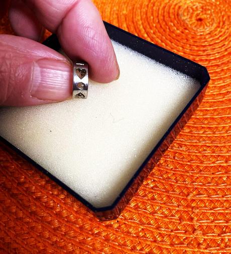 Drobné hrubé krúžky, 