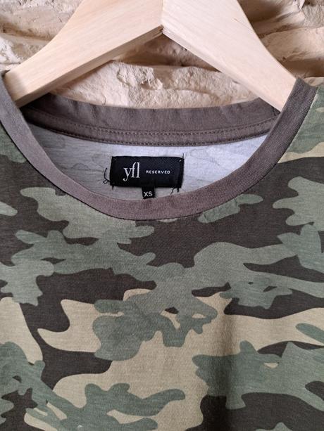 Maskáčový crop top, reserved,xs