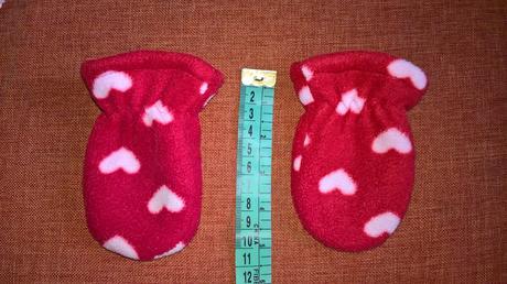 Teplucke rukavicky, 62