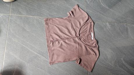 Crop top vrubkovany len opratý, 38