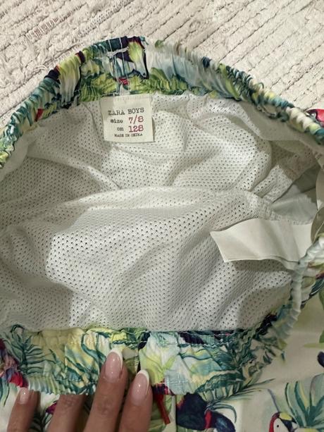Šortky /plavky, zara,128