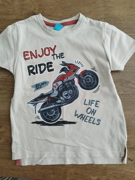 Tričko s krátkym rukávom zn. little kids v. 104, 104