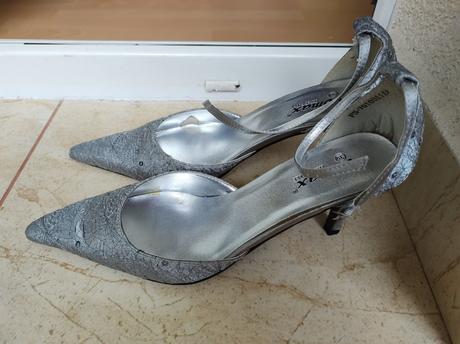 Vyšívané lodičky, 39