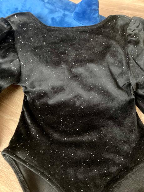 Nádherne trblietavé body zn.zara vel.122 top stav, zara,122