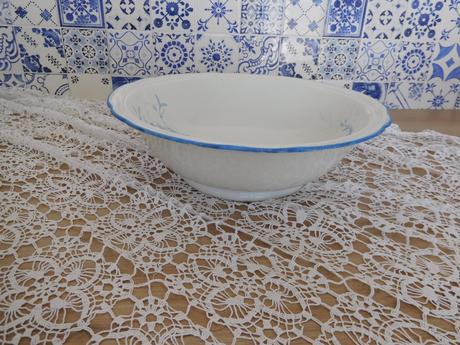 Dallwitz 635 54, staré umývadlo-lavor porcelan.,