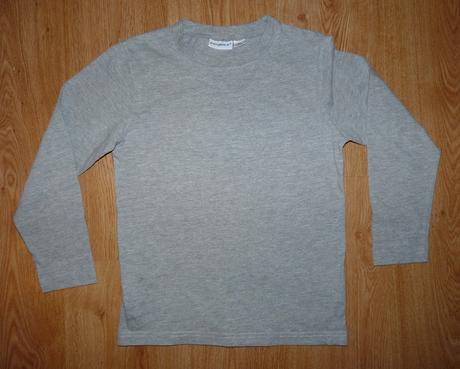 Sivé tričko, 146
