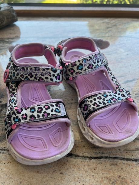 Dievčenské sandálky skachers, 35