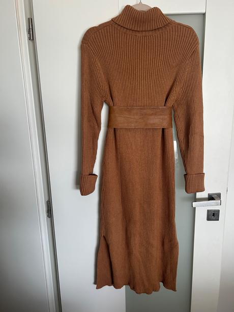 Rolákové zimné šaty, l