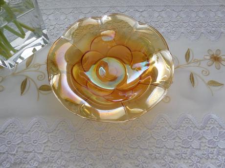 Misa z farebného skla v tvare kvietku-retro,, 