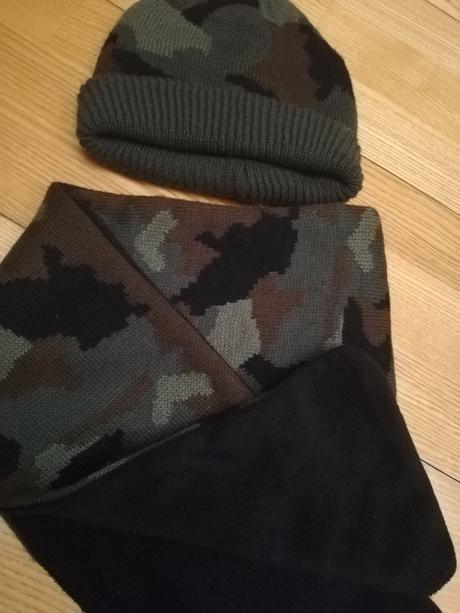 Čiapka + šál, primark,134