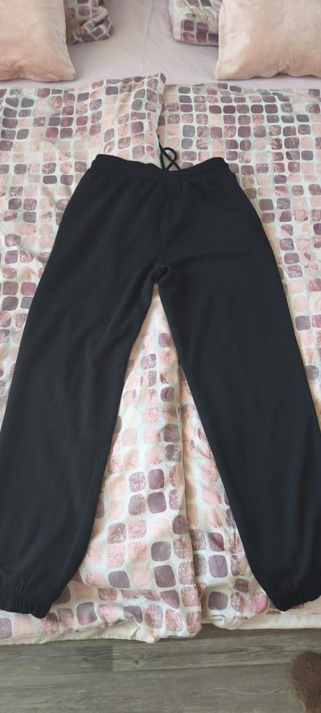 Nové tepláky, f&f,s