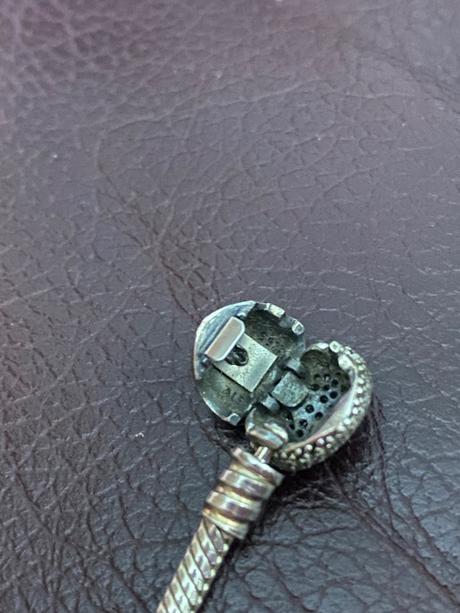 Pandora srdiečkovy naramok, pandora