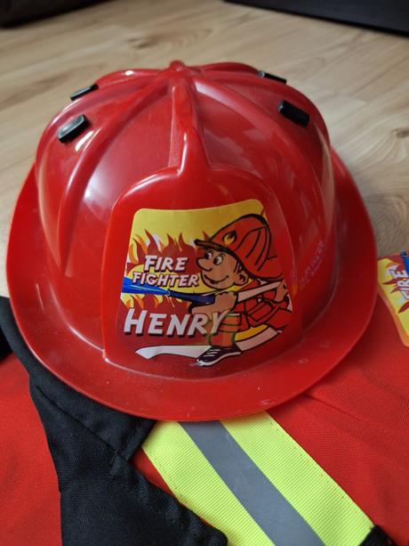 Karnevalova maska poziarnik, 